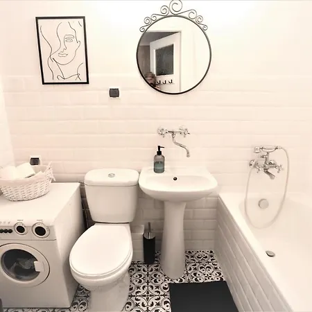 Sloneczna Kawalerka Przy Plazy Appartement